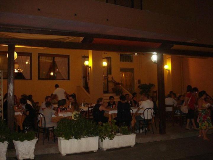 Un Posto Al Sole Bed and Breakfast Torretta  Buitenkant foto